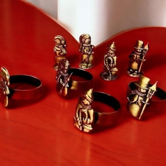 Vintage-New in Box Set of 8 Belk Pewter Christmas Napkin & Place Card Holders - Picture 4 of 14